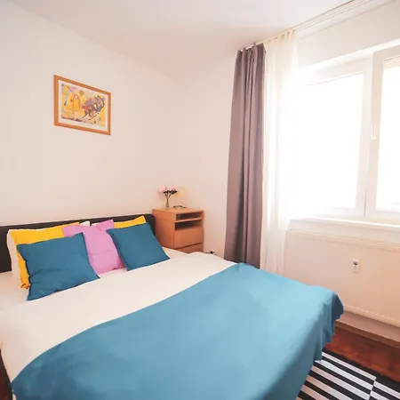 Apartment Bliss 3 -old Town