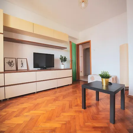 Bliss 3 -old Town * Bukareszt